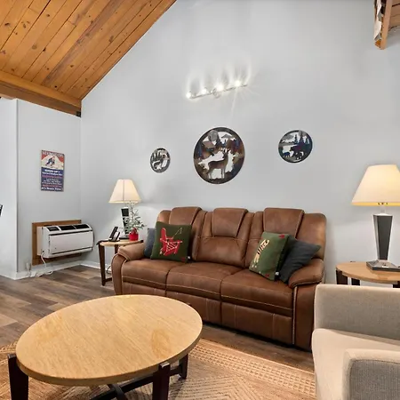 Mountain Inn Lodge 83 With Wintergreen Advantage